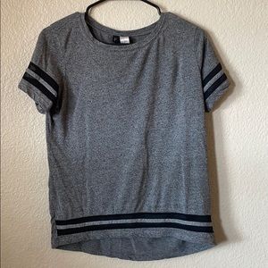 Grey shirt with striped sleeves